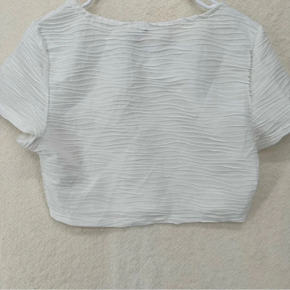 Princess Polly Wave White Textured Crop Top - Picture 3 of 4